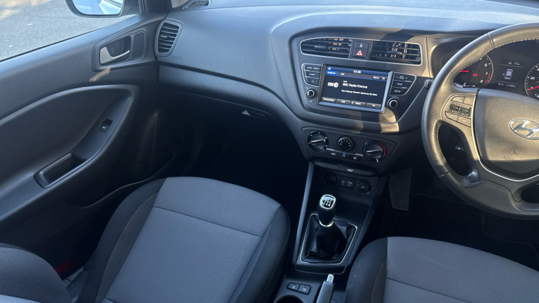 Hyundai i20 1.2 MPi SE 5dr Petrol Hatchback